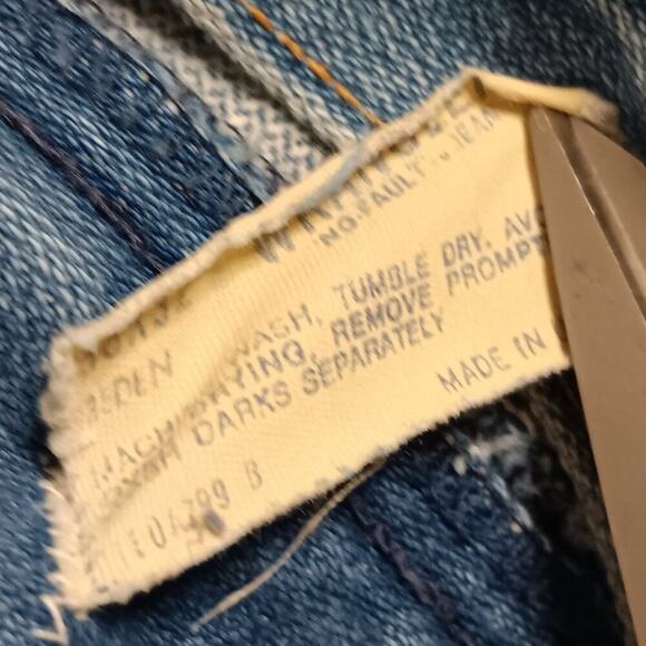 Wrangler Vtg Cowboy Cut Jeans Mens 36X31 Light Wash Distressed Loose Boot USA - Picture 7 of 16